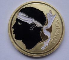 Republika je kovala svoj lastni denar, na katerem je bila upodobljena mavrova glava, tradicionalni simbol Korzike